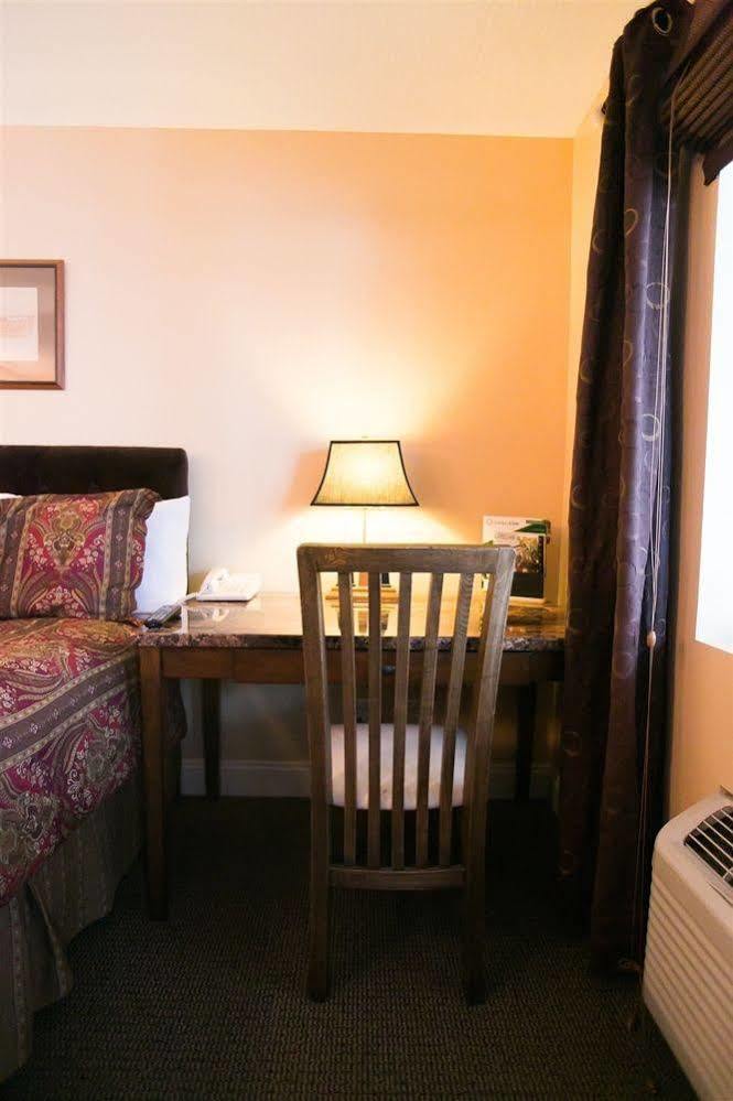 The Mount Vernon Inn Eksteriør billede